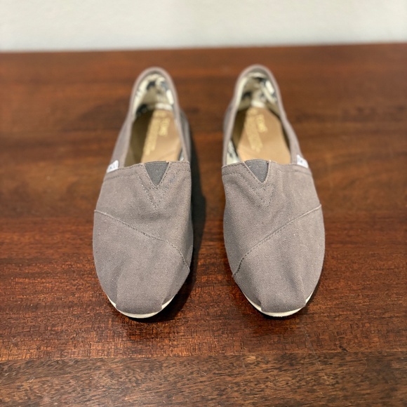 Toms Classic Ash Canvas Slip On - 10 - Picture 2 of 8